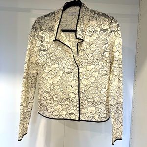 Pretty Blouse by Babaton